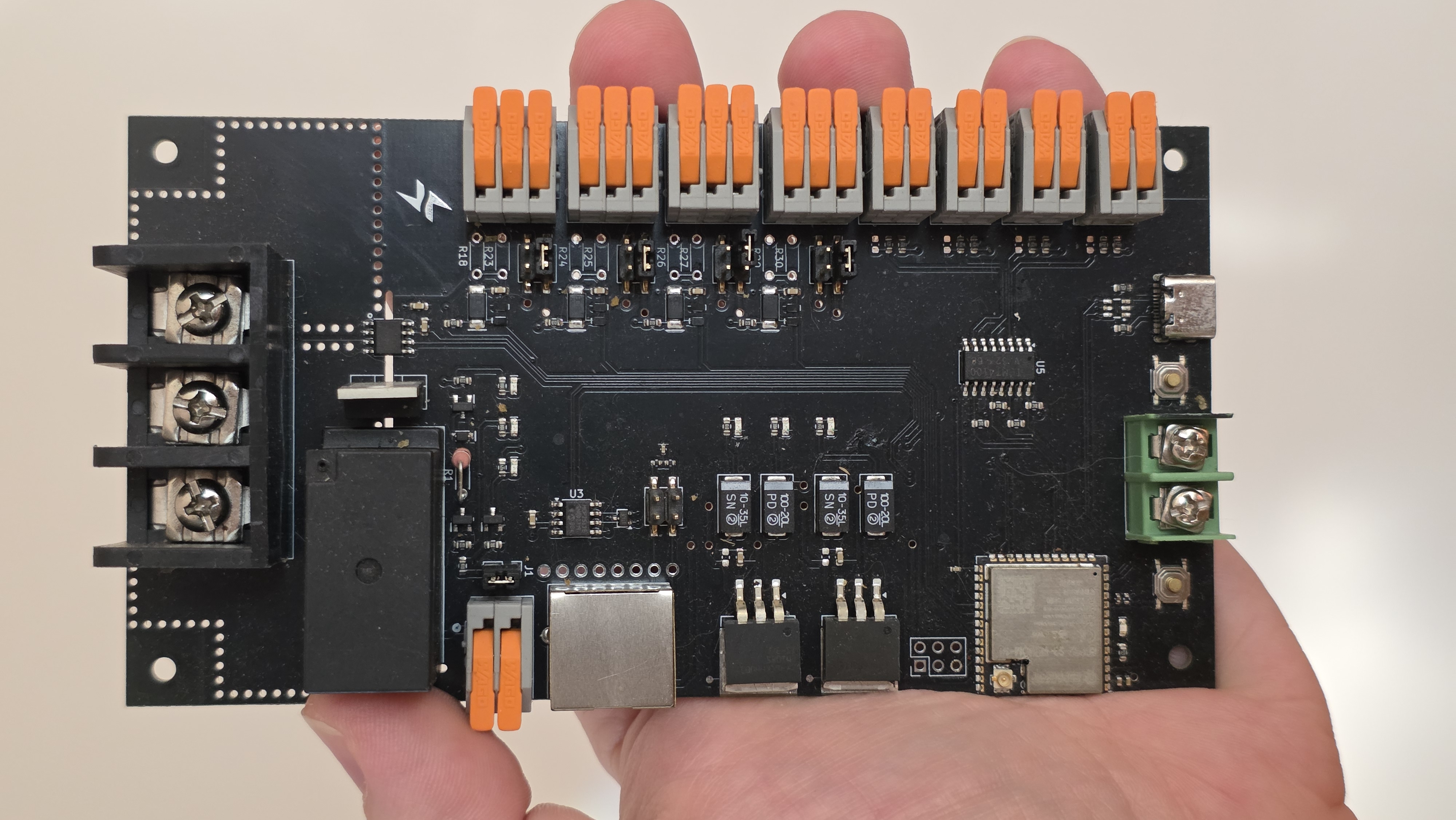 Photo of the assembled load controller featuring the RTRF logo.